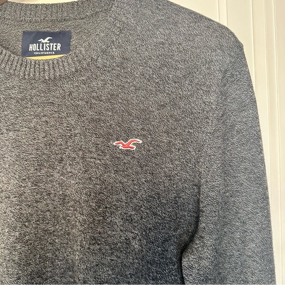 Hollister Lightweight crew neck sweater men’s small - Picture 2 of 9
